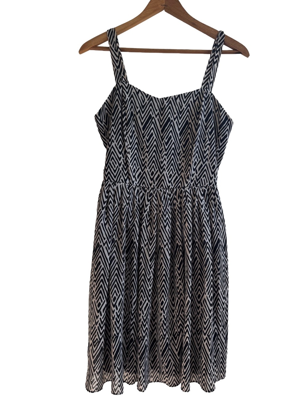 Forever 21 Black & White Geometric Midi Sundress